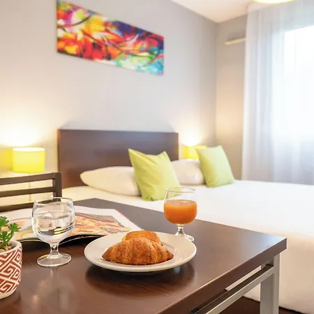 Comfort Aparthotel Besancon La City-2